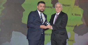 Avrupalı Türk Markalar Birliği Başkanı Vehbi Keleş'e yılın markası ödülü