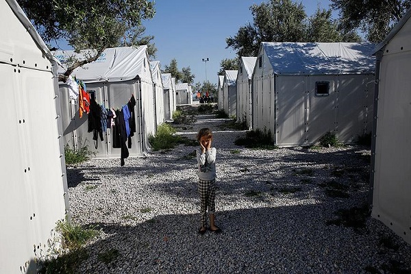 Yunanistan'da 200 sığınmacının bekleyişi sürüyor