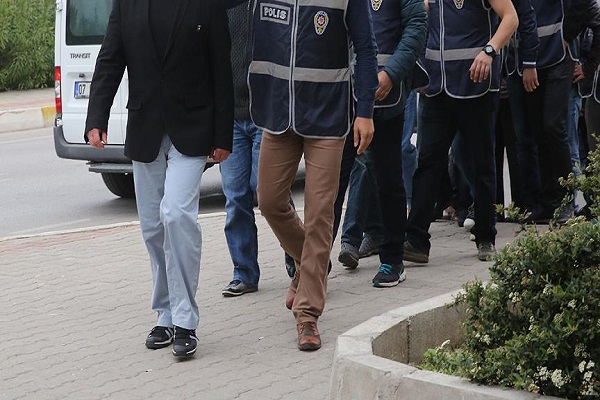 Antalya'da FETÖ'ye yönelik operasyon, 6 kişi adliyeye sevk edildi