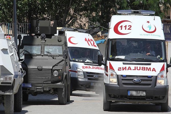 Şemdinli, Diyarbakır ve Van'da 2 asker ve 1 polis şehit oldu