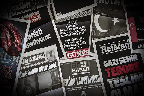 Gaziantep basını teröre tepkisini 'siyah beyaz' gösterdi