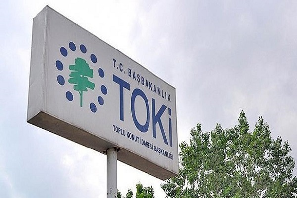 TOKİ'de 22 personel açığa alındı