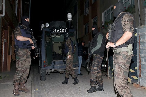 İstanbul'da 1 Mayıs öncesi terör operasyonu yapıldı