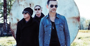 Dünyaca ünlü İngiliz grup Depeche Mode üyesi hayatını kaybetti