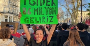 Ekrem İmamoğlu'nun gözaltına alınması Londra'da protesto edildi
