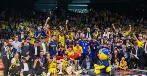 Fenerbahçe 2024-25 EuroLeague şampiyonu oldu