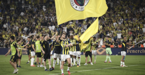 Hollanda basınında Fenerbahçe'nin zafer manşetleri
