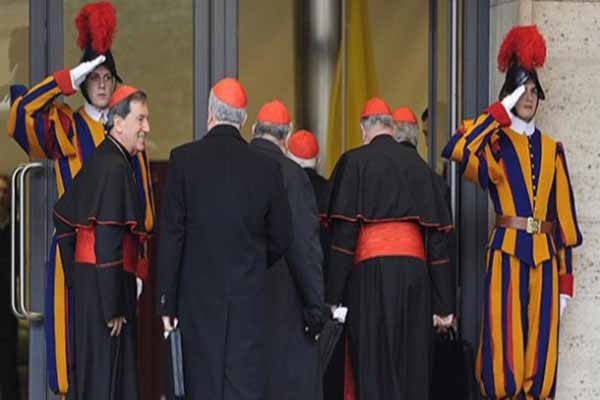 Vatikan'da Rahipler Meclisi Toplandı