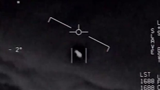 Pentagon üç UFO videosu yayımladı